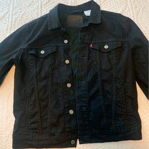 Men’s black denim jacket medium